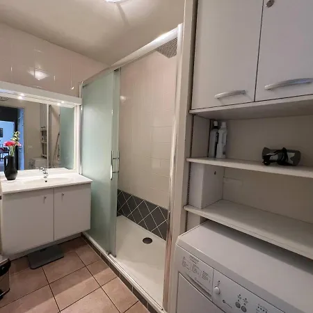 T3 A Cambo-les-bains: Confort, Animaux Acceptes, Parking - Fr-1-495-20